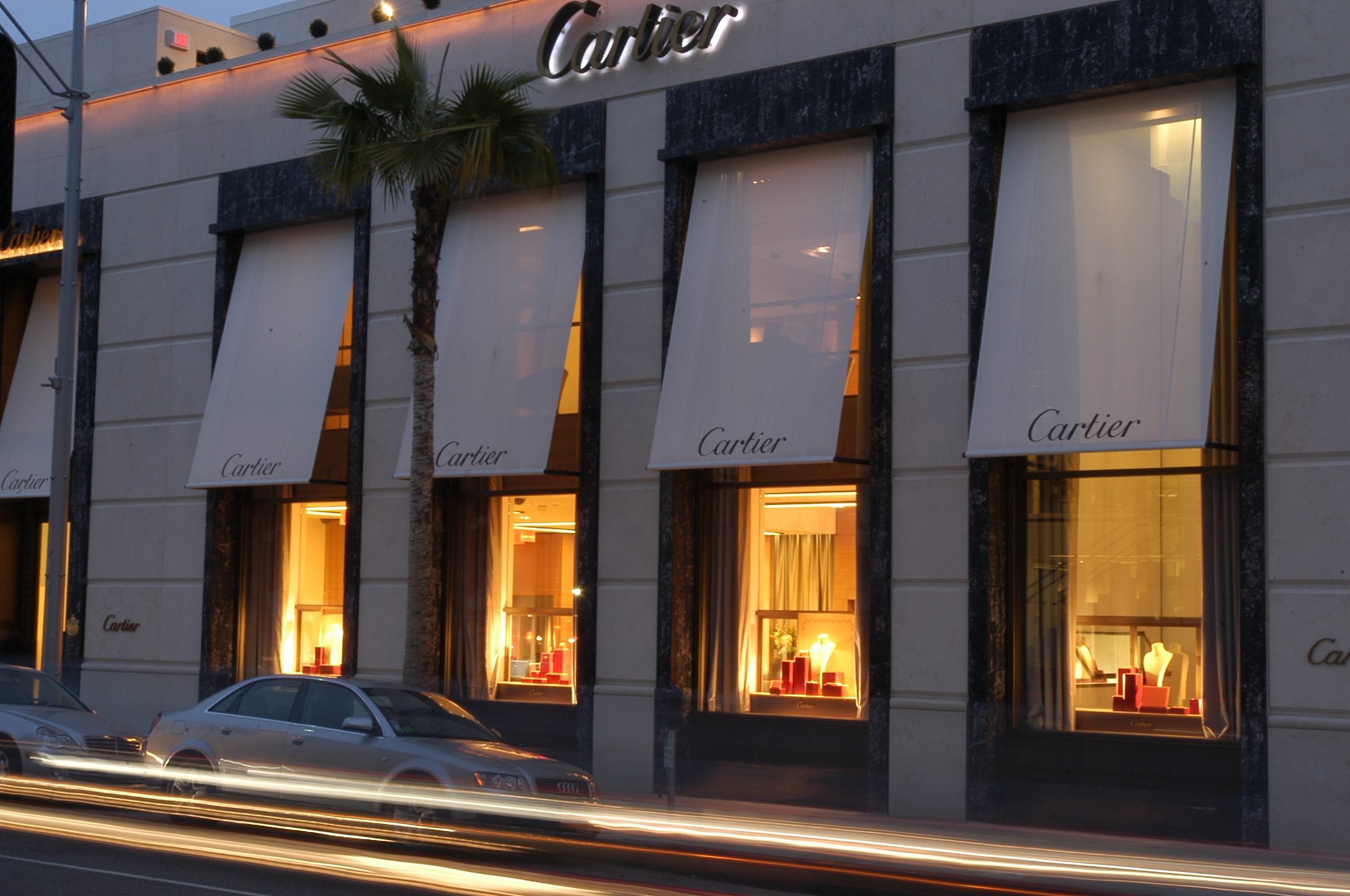 Cartier store on Rodeo Drive exterior storefront